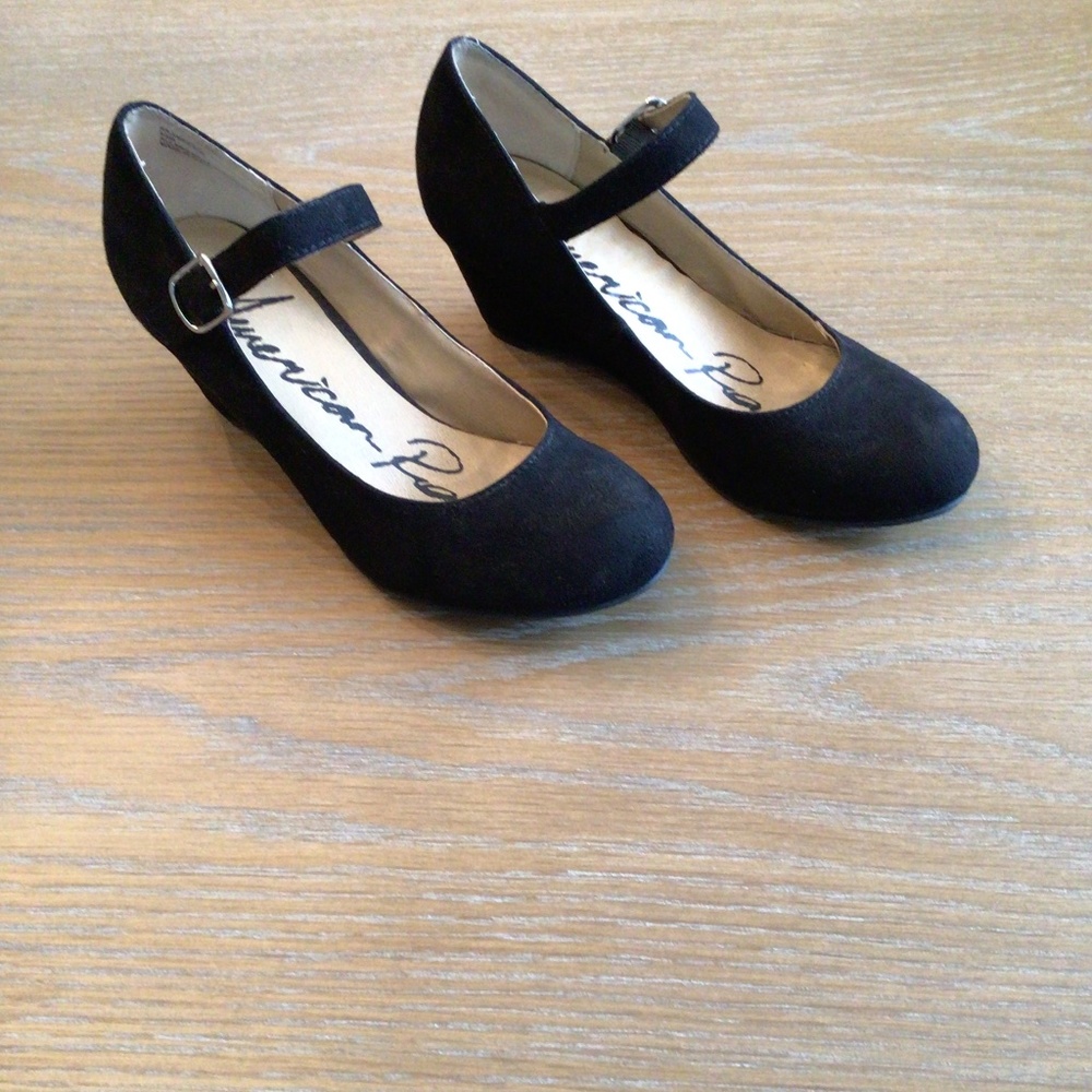 American Rag Black Suede Wedges Size 5.5
